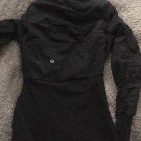 Athletica LULULEMON REVERSABLE JACKET ! - Picture 3 of 5